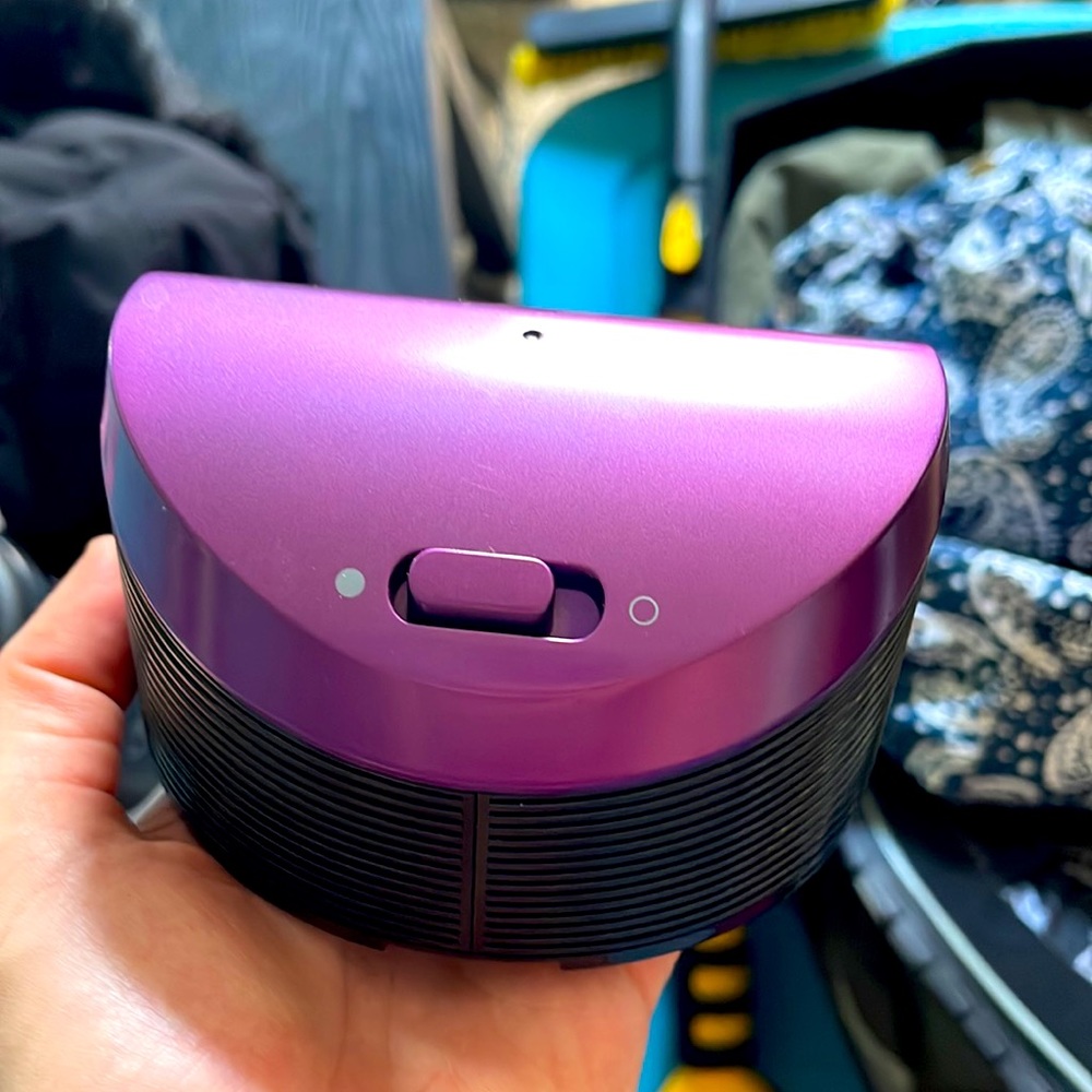 IHOME Speaker Station - Picture 2 of 2